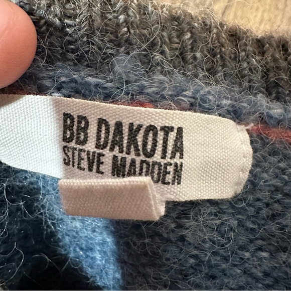 BB DAKOTA | SWEATER - Picture 3 of 3
